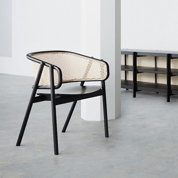 Chaise de bras en bois massif chaise à manger à dos ouvert moderne pour le salon