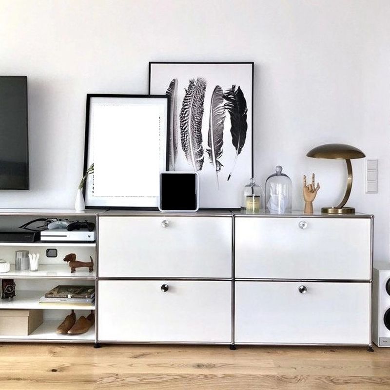 Sideboard in metallo bianco con cassetti a buffet da pranzo interno moderno