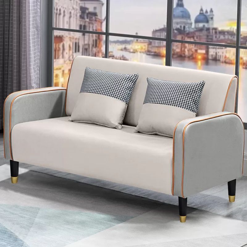 現代的なタイトな背面腕フェイクレザーリビングルームの座席