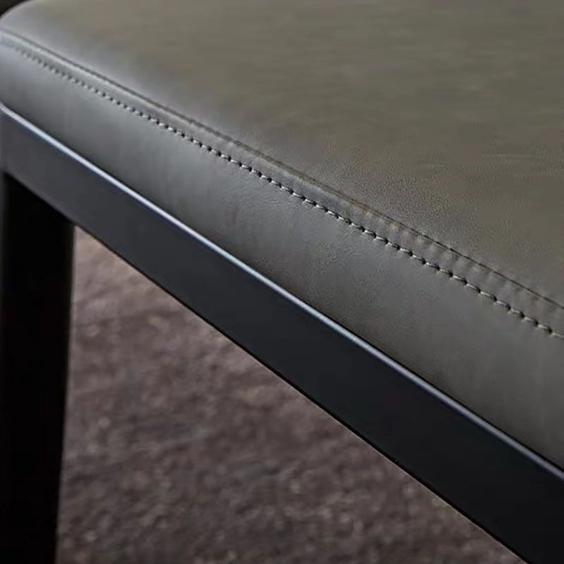 金属製の脚のある現代的なダイニングチェアキッチンアームレスチェア