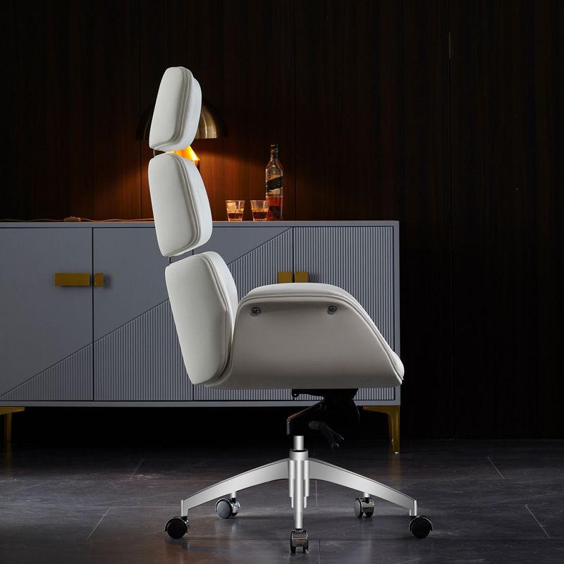 Poltrona direzionale in pelle con schienale alto e ampia sedia da manager contemporanea da 29".