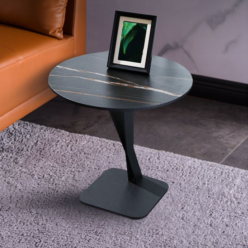 Pedestal Base Design Black Metal White/white Gold/black SLATE Top Round Side Table Clearhalo 'Coffee & Accent Tables' 'End & Side Tables' 'end_side_tables' 'furn' 'furn_end_side_tables' 'Furniture' 'Living Room Furniture' 1200x1200_9033e127-010f-4313-ac62-01b4e593c187