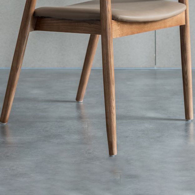 Silla de comedor tradicional de silla trasera con patas de madera para cocina