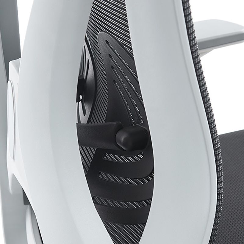 Sedia da ufficio moderna armi regolabili per una sedia da scrivania imbottita senza angoscia