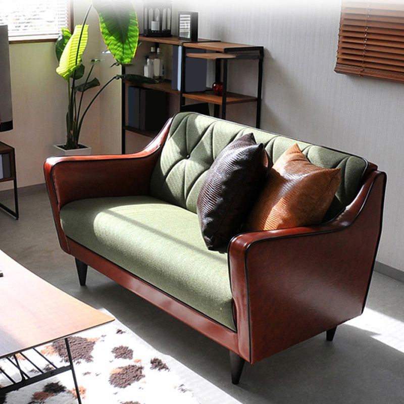 Divano resistente alle macchie con pista piena di barattoli a back-back glam.