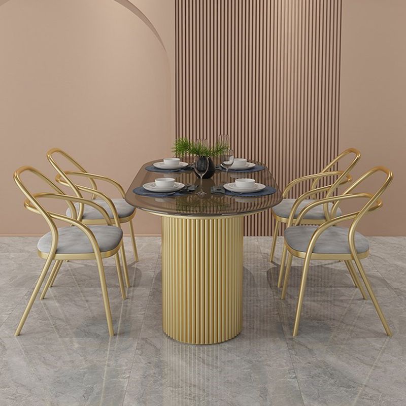 ゴールドベースのある伝統的な高級ダイニングテーブル楕円形のホームテーブル