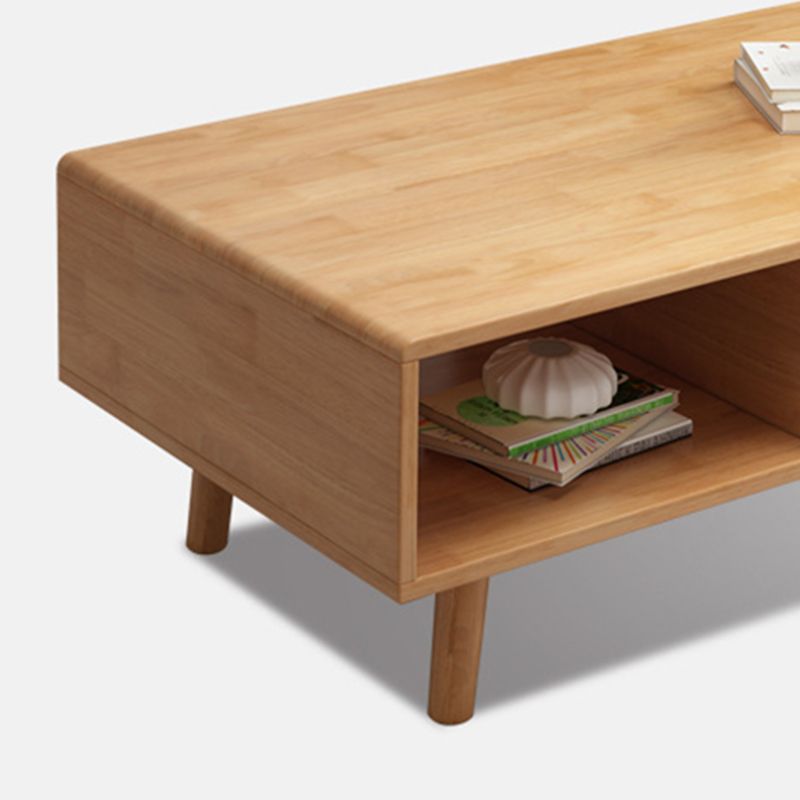 Tavolino scandinavo in legno di gomma con 4 gambe e cassetto