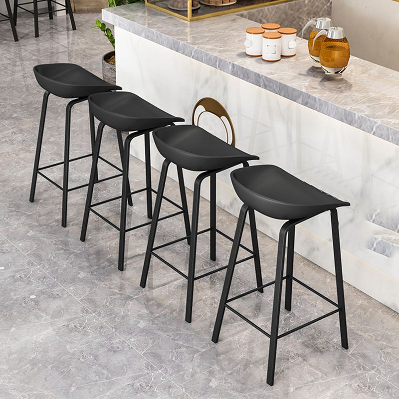 Nordic Design Bucket Low Back Stools for Home Plastic Counter Stool with Metal Legs Clearhalo 'Bar Furniture' 'Bar Stools' 'bar_stools' 'furn' 'furn_bar_stools' 'Furniture' 'furniture_bar_stools' 'Kitchen & Dining Furniture' 1200x1200_9131c7ca-94e5-45e7-a689-bd44ed8cd7a8