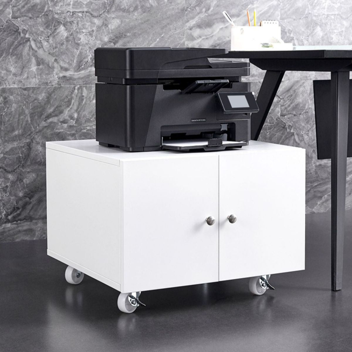 Gabinete contemporáneo de estantes de almacenamiento de acero Archivo con ruedas