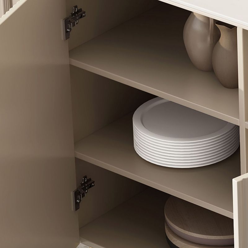 Glam -stijl buffettafel stenen zijbord met kasten en laden