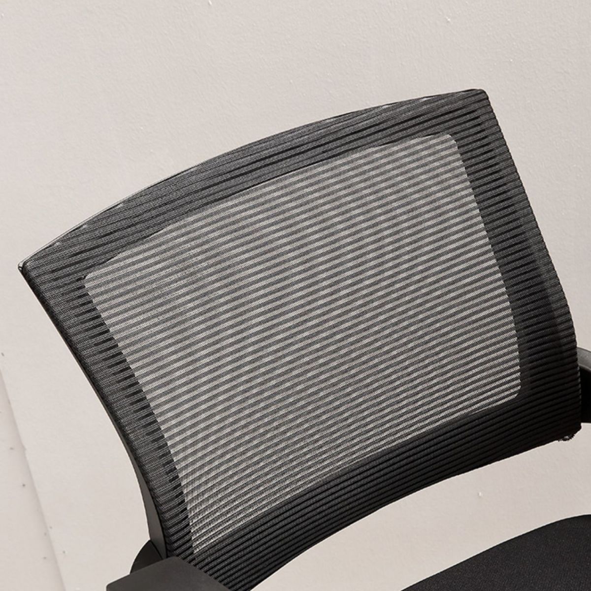 Silla reclinable de base de metal contemporánea con silla interior de brazos