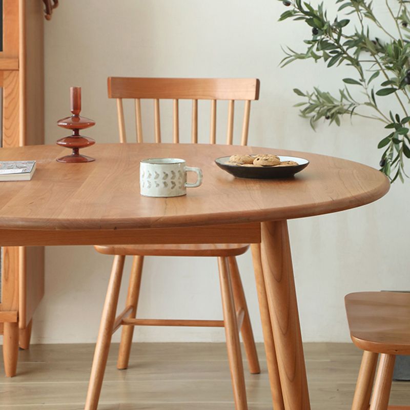 Round Pine Solid Wood Table Modern Dining Table with 4 Legs for Restaurant Clearhalo ' dining_table' 'Dining Tables & Seating' 'Dining Tables' 'furn' 'furn_dining_table' 'Furniture' 'furniture_dining_table' 'Kitchen & Dining Furniture' 'kitchen&dining_furn' 'kitchen' 'kitchen_dining_table' 1200x1200_919dcf73-d414-4921-ac17-cd2812d4c80d