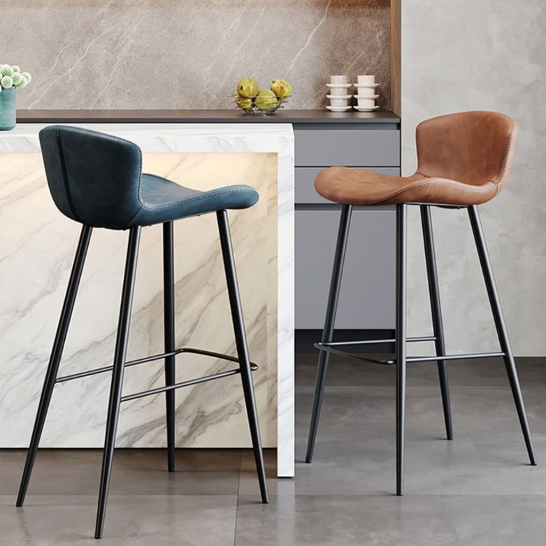 Faux Leather Armless Counter Stool Modern Style Low Back Bar Stool Clearhalo 'Bar Furniture' 'Bar Stools' 'bar_stools' 'furn' 'furn_bar_stools' 'Furniture' 'Kitchen & Dining Furniture' 1200x1200_91ae5631-ddc8-4a7d-9195-cdc8e788393e