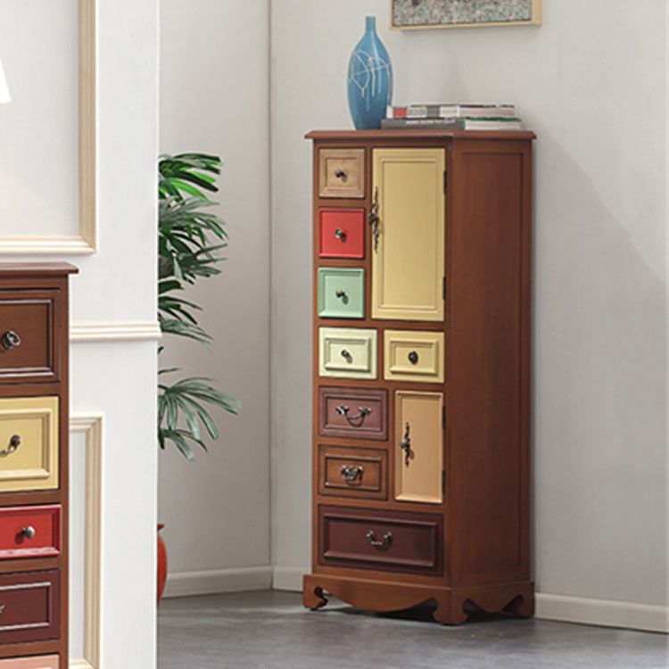 Armoire à accent industriel armoire artisanale en finition antique