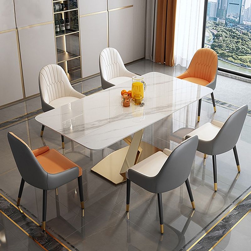 Mesa de comedor rectangular de piedra Glam, mesa con pedestal dorado para comedor