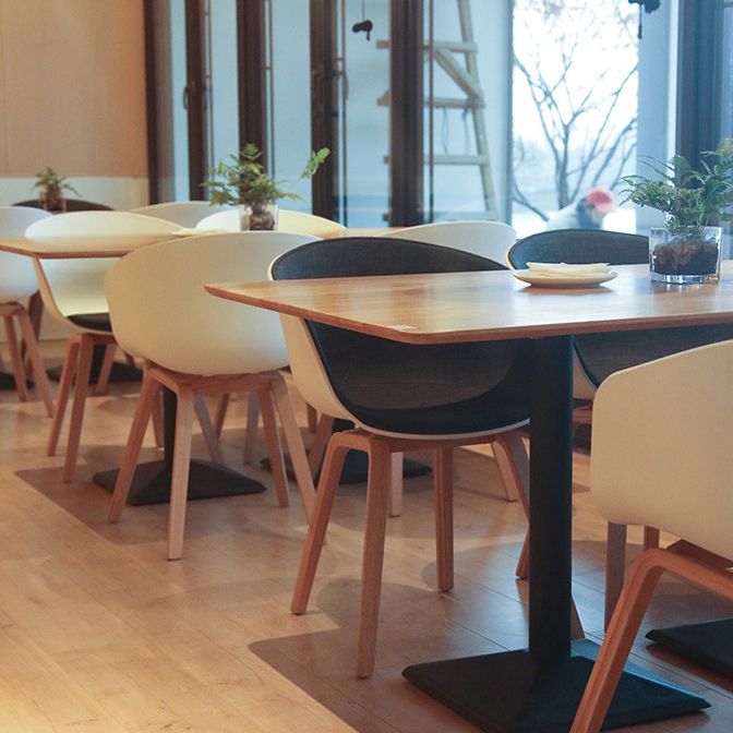 Scandinavian Home Arm Chair Indoor Wingback Plastic Dining Room Chair Set Clearhalo ' kitchen&dining_furn' 'Dining Chairs' 'Dining Tables & Seating' 'dining_chair' 'Furniture' 'furniture_dining_chair' 'Kitchen & Dining Furniture' 'kitchen' 1200x1200_92265817-886b-4214-a767-847f47872546