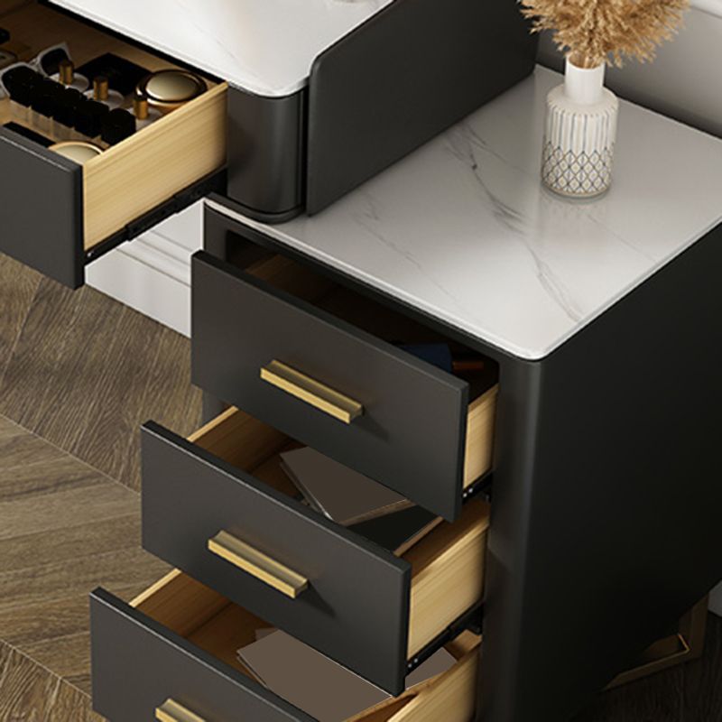 Vanité de maquillage noir / blanc