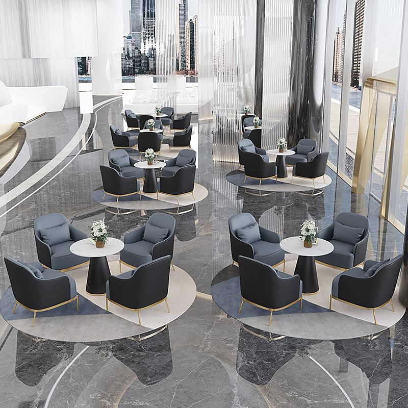 グラムラウンドアームベーシック4レッグアクセントアームチェア付きクロムベース