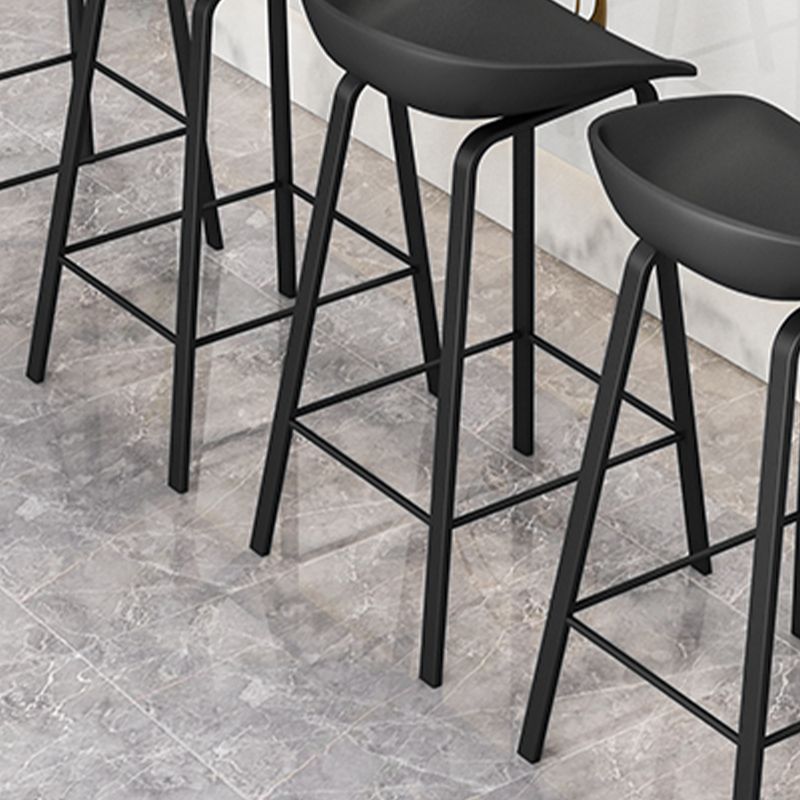 Indoor Contemporary Plastic Bucket Seat Bar Stool with Footrest Clearhalo 'Bar Furniture' 'Bar Stools' 'bar_stools' 'furn' 'furn_bar_stools' 'Furniture' 'Kitchen & Dining Furniture' 1200x1200_9279fca4-dbdf-449b-abf7-aae1f09ea651