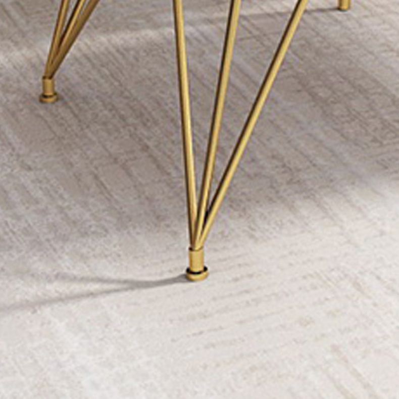 Moderne gesinterde stenen werktafel thuiskantoor bureau met metalen benen