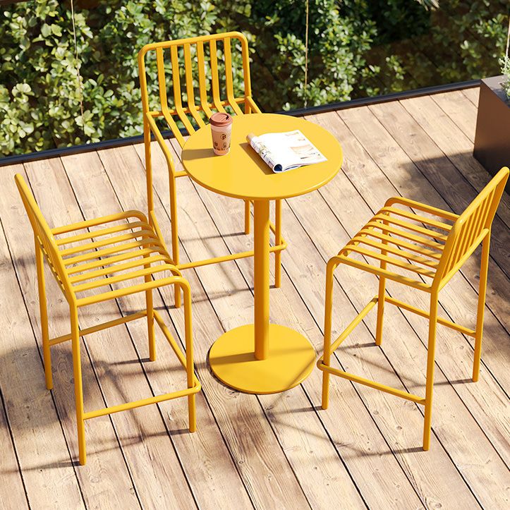 1/3/4 Pieces Industrial Round Bar Table Set Pub Table with Metal Pedestal Clearhalo 'Bar Furniture' 'furn' 'furn_home_bar_bar_sets' 'Furniture' 'Home Bars & Bar Sets' 'home_bar_bar_sets' 'Kitchen & Dining Furniture' 1200x1200_92958e45-1415-4ebd-a353-859dde10a4bd