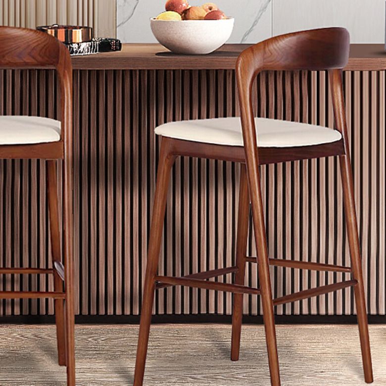 Scandinavian Indoor Bar Stools Solid Wood Bar Stool with Footrest