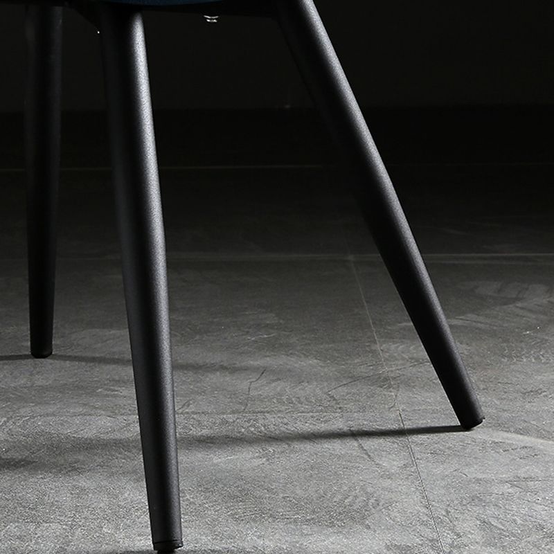 Chaises latérales sans bras de style industriel avec des jambes en métal pour la cuisine