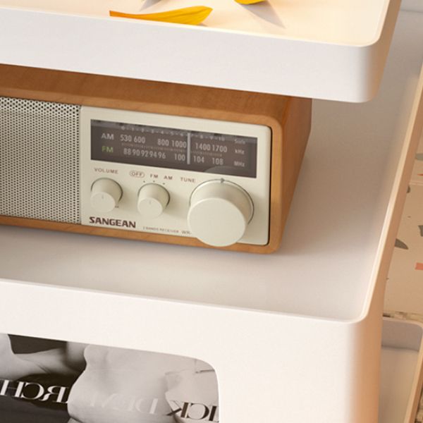 Tavolino laterale di accento modernistico Accento Squadra a doppio livello con deposito