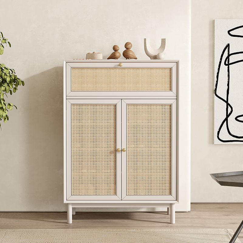 Moderno server da pranzo ingegnerizzato il server buffet in legno con porte per sala da pranzo