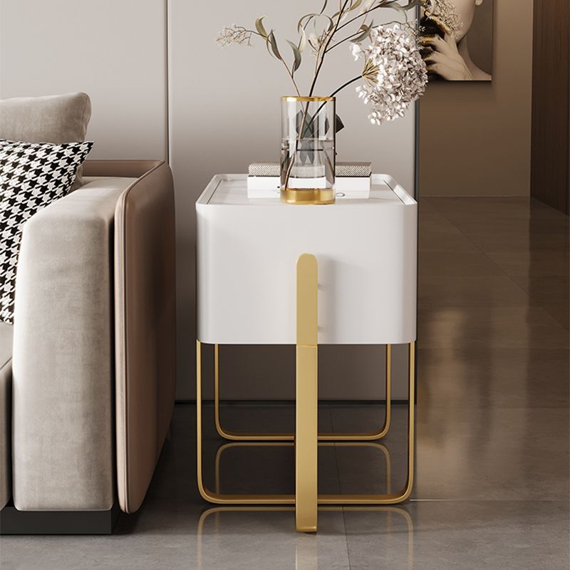 Tavolo di accento laterale in marmo della metà secolo