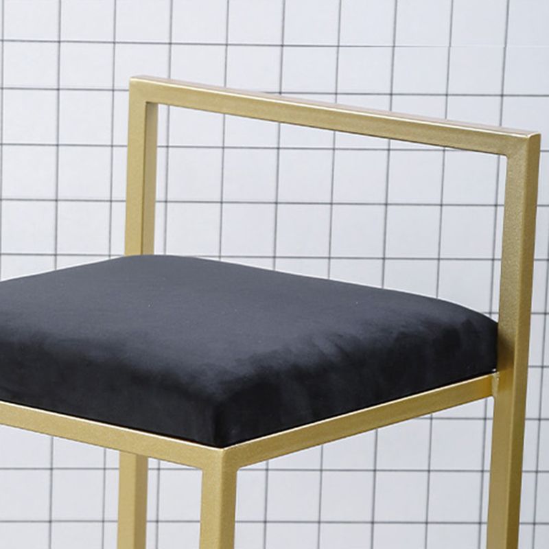 Modern Style Metal Bar Stool with Footrest and Low Back Bistro Bar Stool for Kitchen Clearhalo 'Bar Furniture' 'Bar Stools' 'bar_stools' 'furn' 'furn_bar_stools' 'furniture_bar_stools' 'Kitchen & Dining Furniture' 'kitchen&dining_furn' 'kitchen' 'kitchen_furn' Furniture' 1200x1200_92c92e5a-fdbe-4e14-90fd-b495cabaceb3