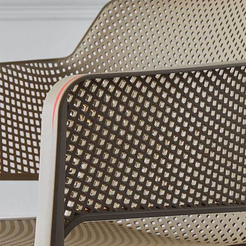 Contemporary Dining and Accent Chairs Matte Finish Plastic Solid Back Arm Chair Clearhalo ' kitchen&dining_furn' 'Dining Chairs' 'Dining Tables & Seating' 'dining_chair' 'furn' 'furn_dining_chair' 'Furniture' 'furniture_dining_chair' 'Kitchen & Dining Furniture' 'kitchen' 1200x1200_9319e94e-3ae7-464e-8e8f-98ad1ac8e19e