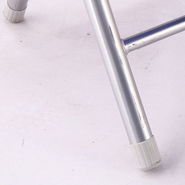 Sedia da ufficio imbottita moderna senza braccio.