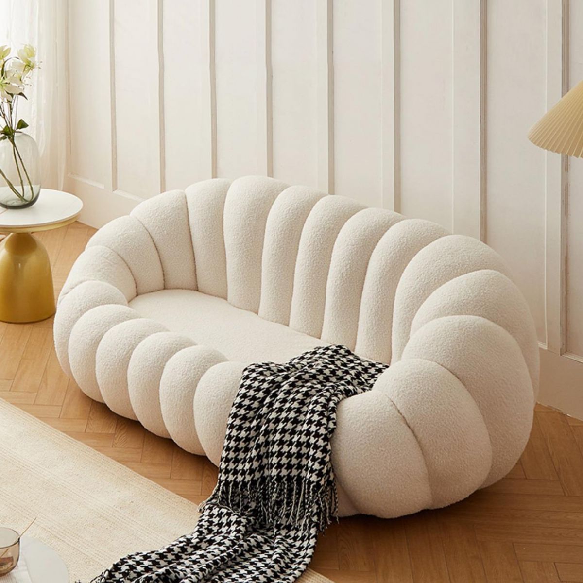 Divano contemporaneo con braccia inclinate 26,77 "divano standard di alto livello