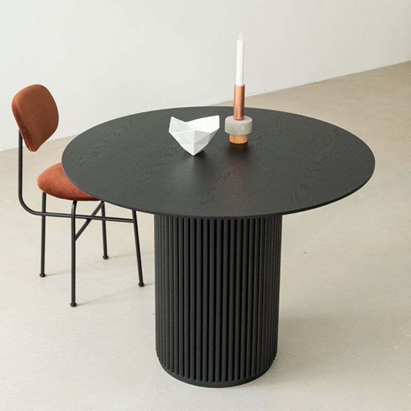 Solid Wood Dining Table Round Modern Pedestal Dining Table for Home Use Clearhalo ' dining_table' 'Dining Tables & Seating' 'Dining Tables' 'furn' 'furn_dining_table' 'Furniture' 'furniture_dining_table' 'Kitchen & Dining Furniture' 'kitchen&dining_furn' 'kitchen' 'kitchen_dining_table' 1200x1200_9349ace2-663f-40ba-85a0-3b4498578aa8