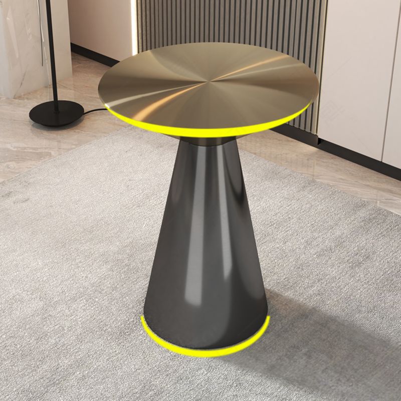 Tabella dell'estremità laterale in metallo Tavolo da estremità laterale minimalista per soggiorno