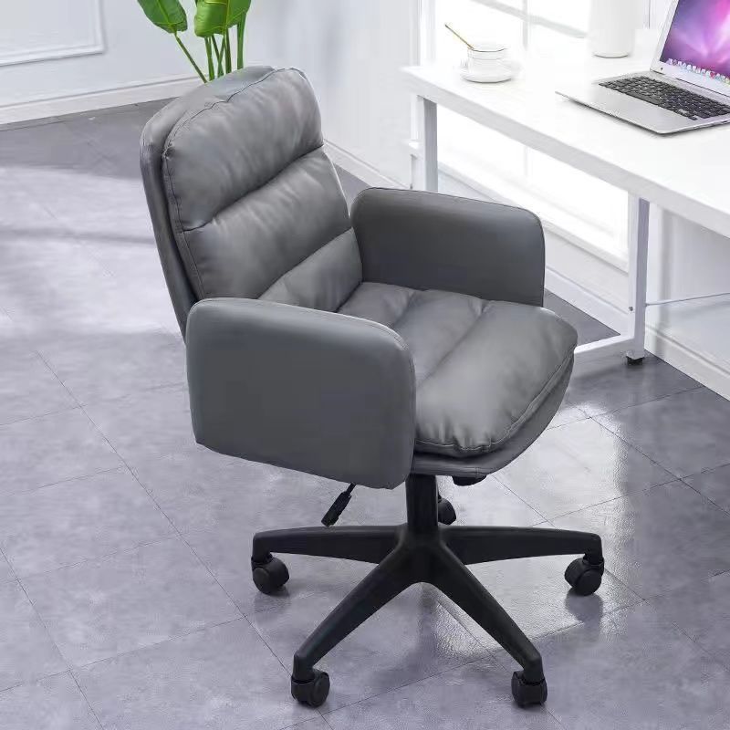 Moderne bureaustoel Zwart Nylon Frame Swivel Computer Desk stoel met gewatteerde armen