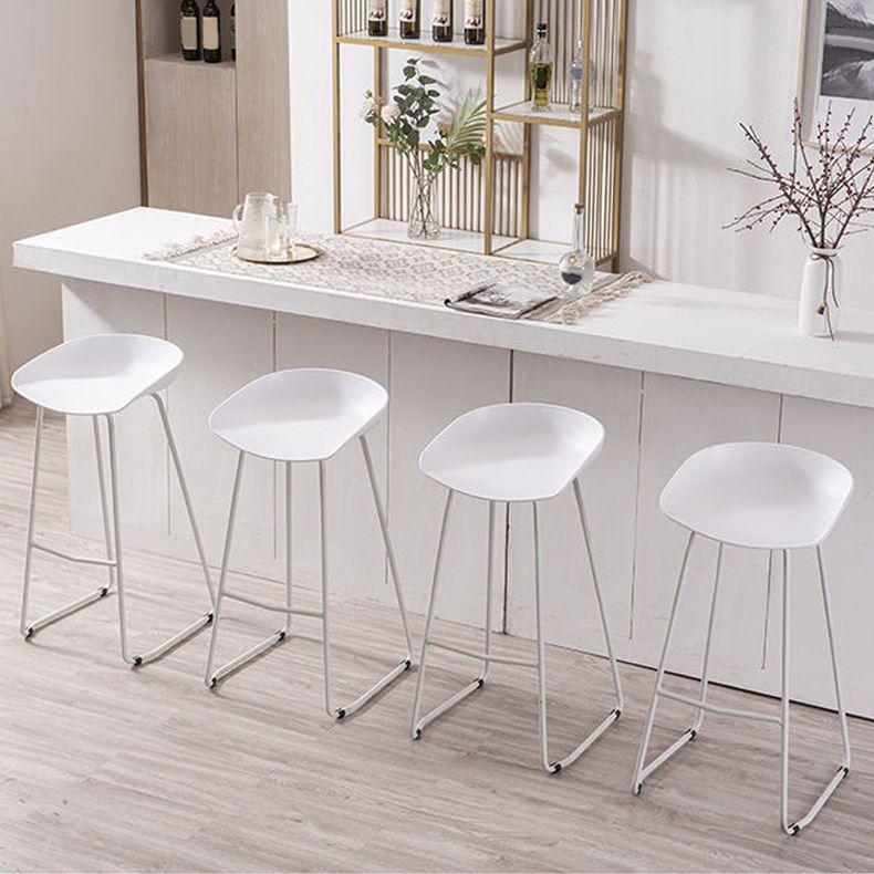 Modern Backrest Counter Stool Iron Cashier Bar Stool with Plastic Seat Clearhalo 'Bar Furniture' 'Bar Stools' 'bar_stools' 'furn' 'furn_bar_stools' 'Furniture' 'Kitchen & Dining Furniture' 1200x1200_93c567f8-6b43-484b-b88b-a83cb45884c5