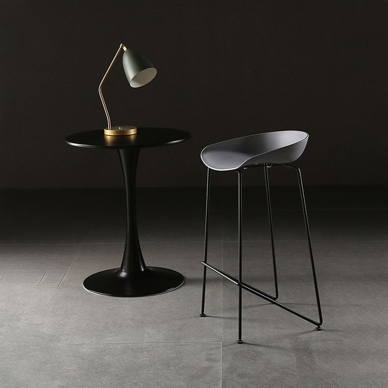 Tabouret de bar en plastique sans accoudoirs, hauteur de comptoir, tabouret moderne d'intérieur pour salon