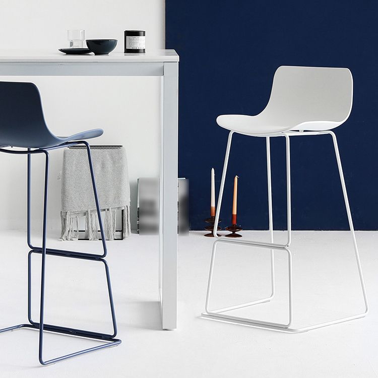 Nordic Plastic Bar Stool Bucket Counter Bar Stool with Metal Legs Clearhalo 'Bar Furniture' 'Bar Stools' 'bar_stools' 'furn' 'furn_bar_stools' 'Furniture' 'furniture_bar_stools' 'Kitchen & Dining Furniture' 1200x1200_944609ac-4ee2-42e1-a5a6-a9fa66db6d58