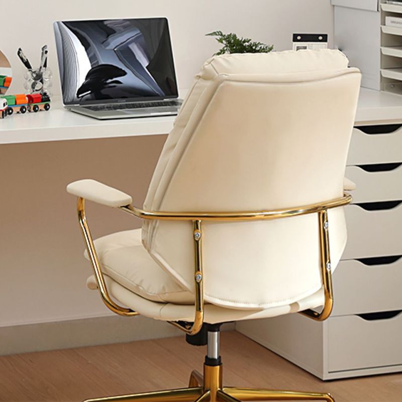 Moderne gestoffeerde bureaustoelstoel vaste armen geen pijnlijke bureaustoel met wielen