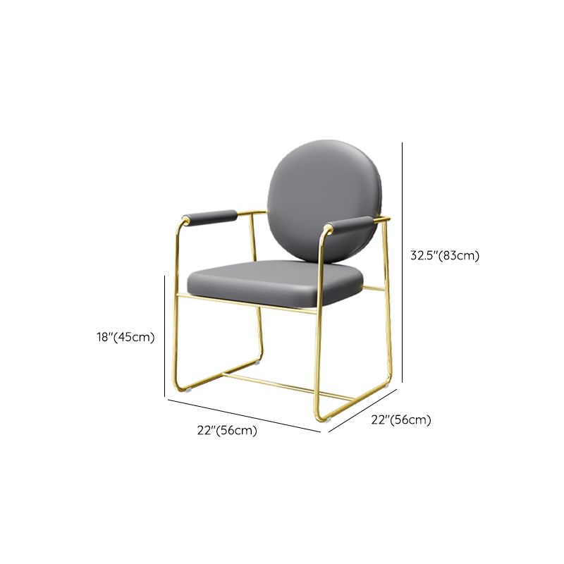 灰色の椅子を備えたメタルダイネットセット1/2/4/7 PCSグラムダイニングテーブルセット