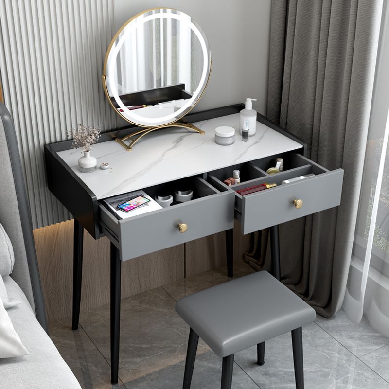 Hedendaagse stenen ijdelheid, opslaglade met ontlasting, zwart/wit