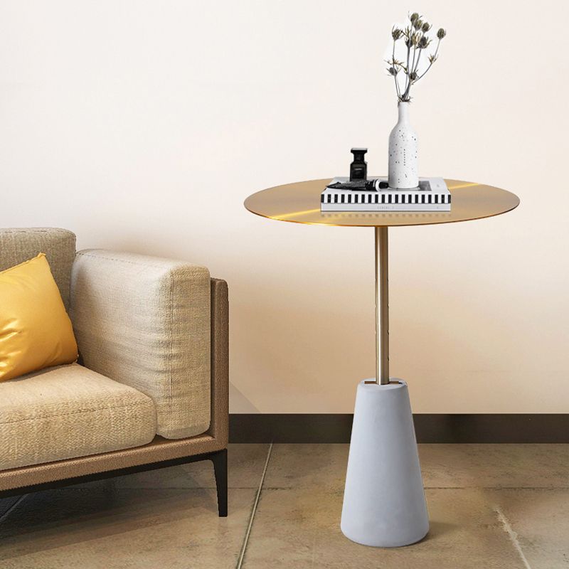 Tavolo da fine della finitura antica piedistallo, tavolo laterale lucido