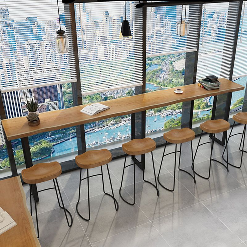 Solid Wood Bar Table Industrial Bar Dining Table with Sled Base in Black Clearhalo 'Bar Furniture' 'Bar Tables' 'bar_tables' 'furn' 'furn_bar_tables' 'Furniture' 'furniture_bar_tables' 'Kitchen & Dining Furniture' 1200x1200_95555ae1-23bc-447c-bd0a-c73eee6696df