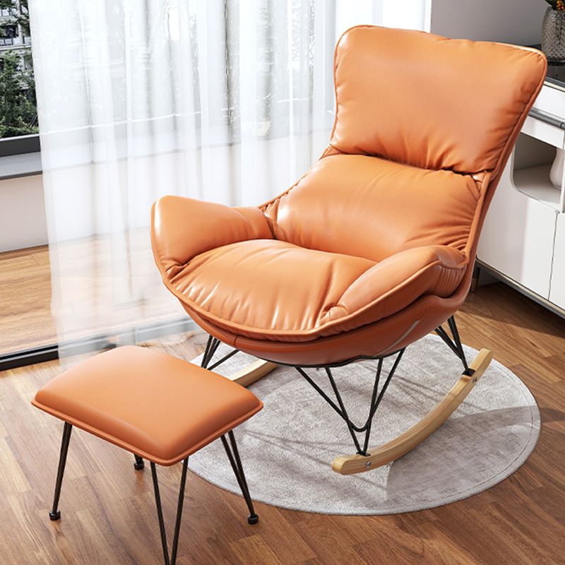 Modern Rocker Tapsted Cushions Cushions Wingback Glider con pierna oscura