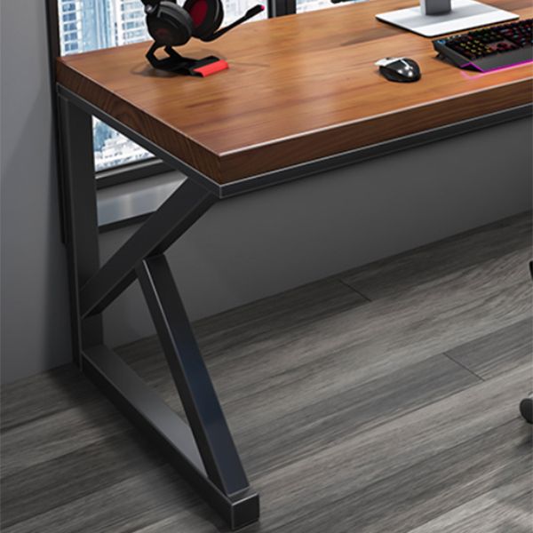 Bureau de bureau en bois massif bureau d'ordinateur de finition antique avec des jambes en métal