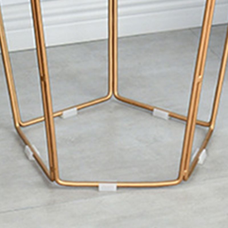 Round Coffee Table Minimalist Coffee Table for Living Room in White Clearhalo 'Coffee & Accent Tables' 'Coffee Tables' 'coffee_tables' 'furn' 'furn_coffee_tables' 'Furniture' 'Living Room Furniture' 1200x1200_959fad92-105b-48f0-8df2-db0c401e6882