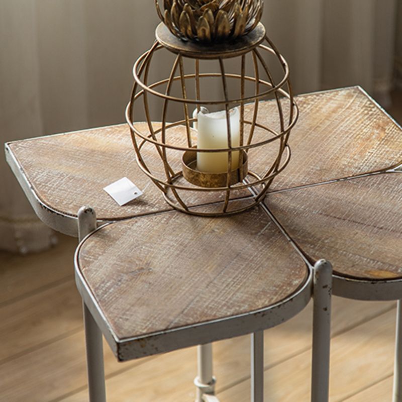 Mesa de madera de madera sólida Mesa lateral angustiada del país francés en marrón