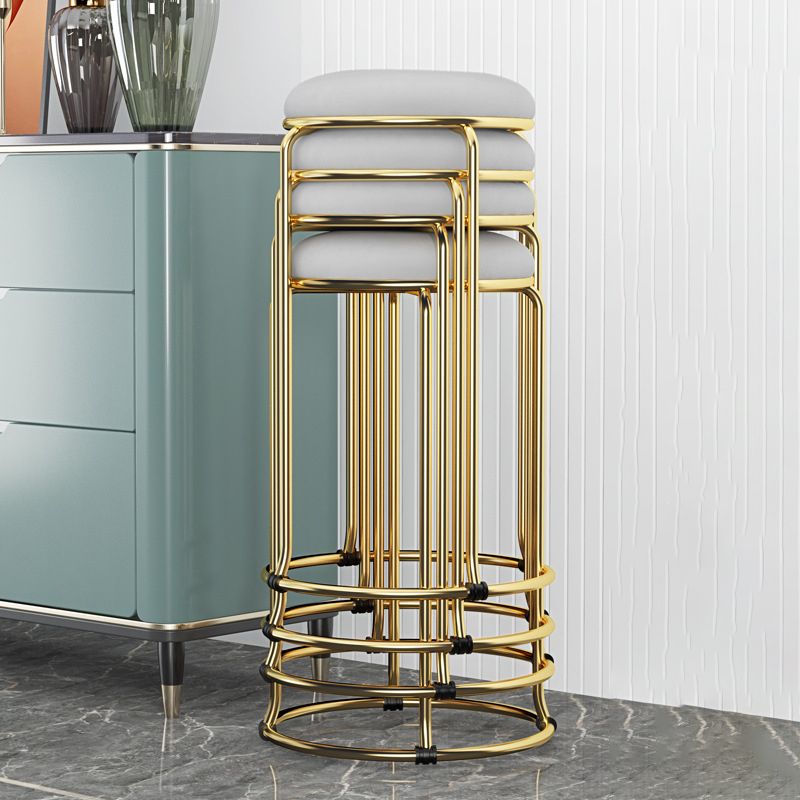 Glam Style Backless Barstool Round Counter Bar Stool with Metal Legs Clearhalo 'Bar Furniture' 'Bar Stools' 'bar_stools' 'furn' 'furn_bar_stools' 'Furniture' 'Kitchen & Dining Furniture' 1200x1200_966638aa-95e0-435f-ad61-08e8e1211199